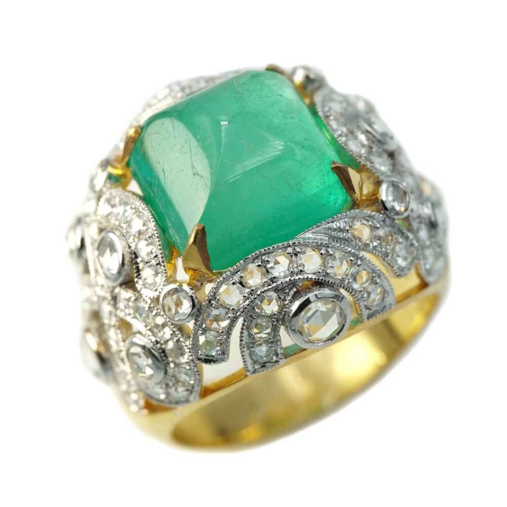 Emerald with white rosecut Diamond 18ky Gold Ring