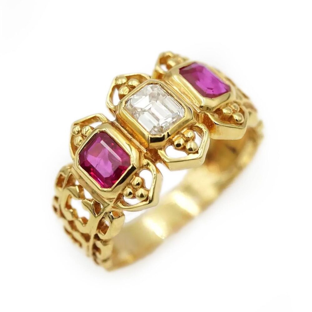 Vintage ruby 18ky gold ring