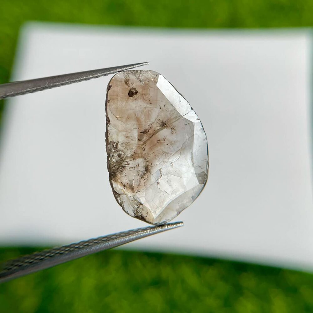 Light brown slice diamond