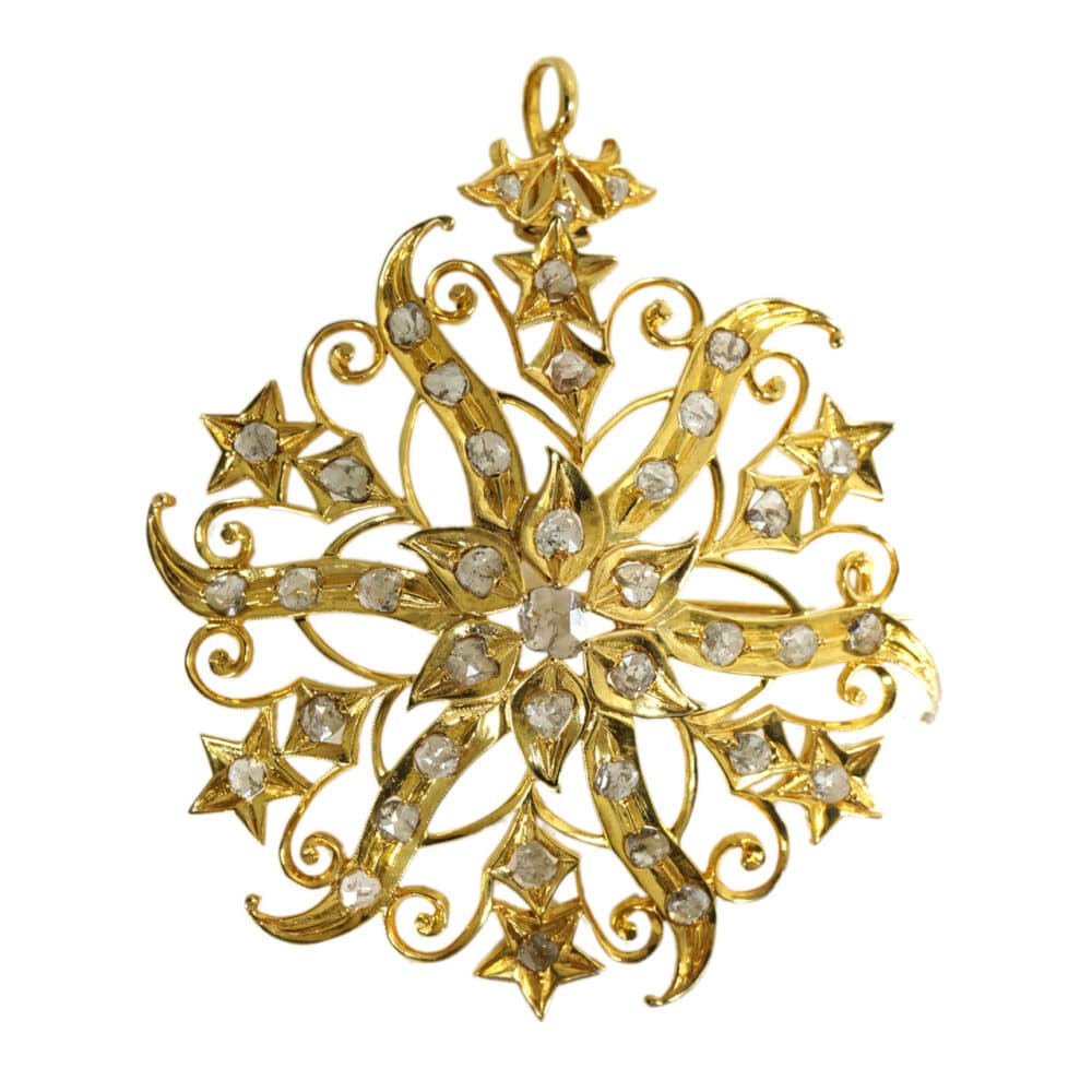 Peranakan 9k yellow gold brooch with diamonds