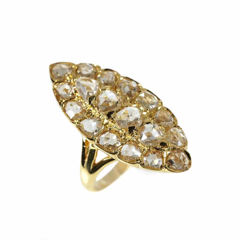 Peranakan 18k yellow gold ring with diamonds